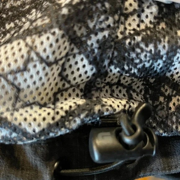 Burton Pullover Anorak Snowboard Jacket. Size M - Picture 8 of 14